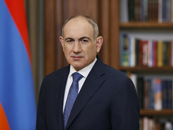 Paşinyan: Kilsəni xalqımıza qaytarmalıyıq